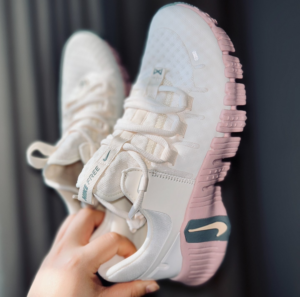 Giay Nike Free Metcon 5 'Pale Ivory Ice Peach' DV3950‑102