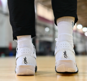 Giay Nike G.T. Cut 3 'Panda' DV2913-102