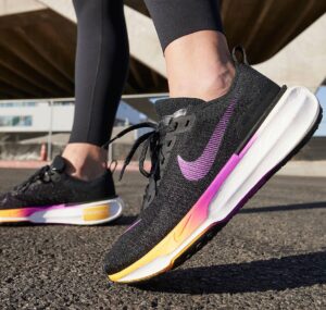 Giay Nike Invincible Run 3 'Mutil Color' DR2660-006