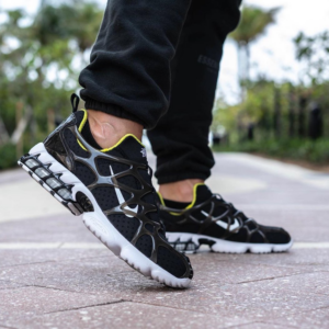 Giay Nike Stussy x Air Zoom Spiridon Kukini 'Black' CJ9918-001