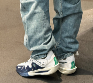 Giay Nike Zoom GT Cut 3 'All-Star Zoom Flight Five' FZ4645-100