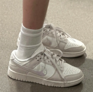 Giay Nike Dunk Low 'Iridescent Swoosh' HF5074-133