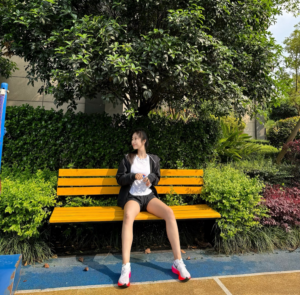 Giay Nike ZoomX Vaporfly 3 'Yellow Pink White' DV4130-101