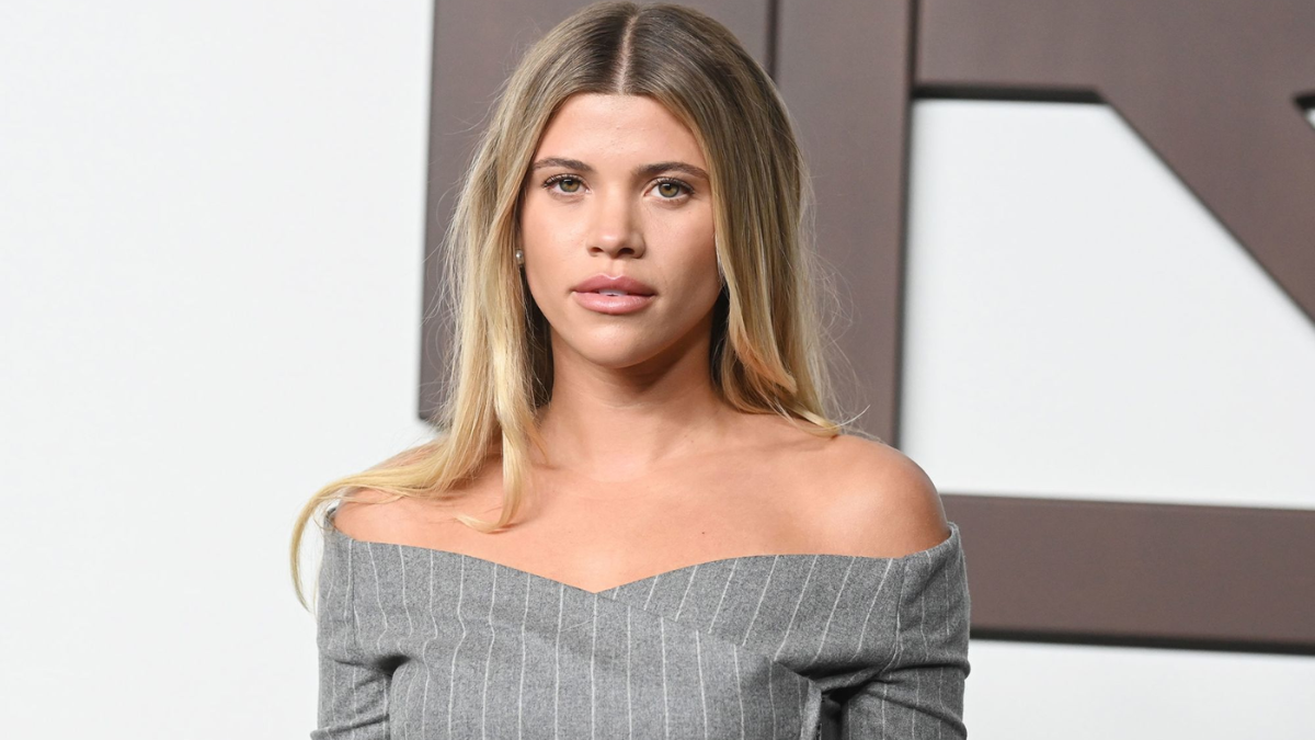 Sofia Richie Grainge tiết lộ 6 mẫu túi luôn mang theo bên mình Hinh anh 1: Sofia Richie Grainge tiet lo 6 mau tui luon mang theo ben minh