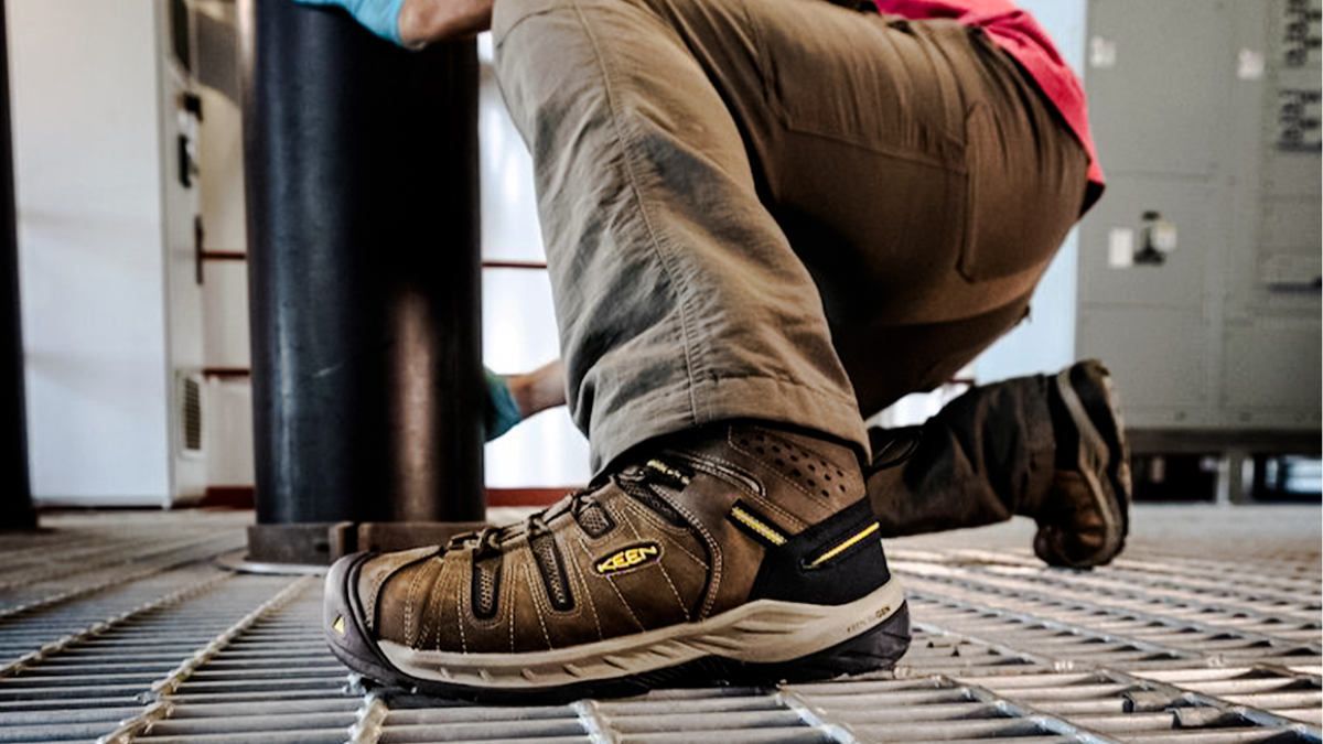 KEEN: Chang duong hon 20 nam chinh phuc the gioi giay dep