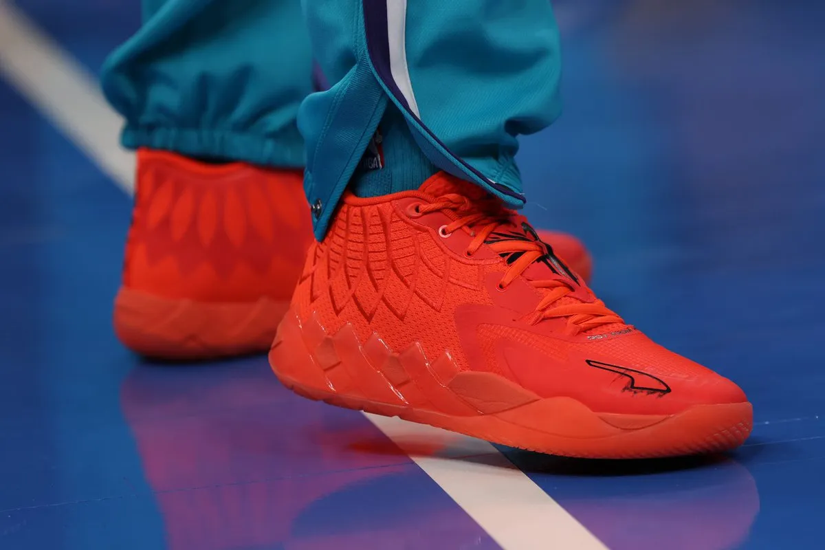 Hinh anh 4: Top 7 mau giay bong chuyen duoc ua chuong nhat 2024