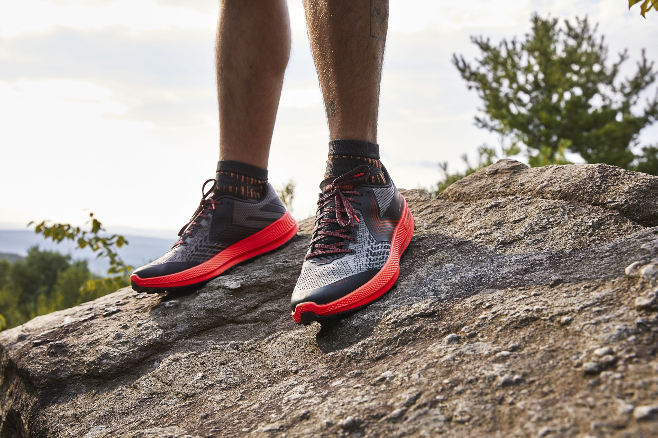 Hinh anh 1: 3 doi giay running tot nhat nha Skechers nua dau nam 2024