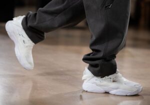 Giay Reebok Pump Court x Juun J 'White Metallic' H69059