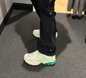 Giay Nike Zoom Vomero 5 'Malachite Alabaster' FN8361-100