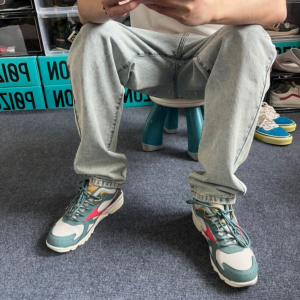 Giay Mizuno Patta x Sky Medal 'Green Ivory' D1GD211902