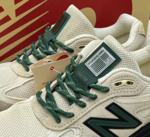 Giay New Balance 990 V4' Macadamia Nut' U990GB4