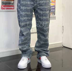 Giay Nike Air Force 1 Low x Supreme 'Shanghai' CU9225-101