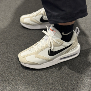 Giay Nike Air Max Dawn 'White Light Bone' DH4656-100