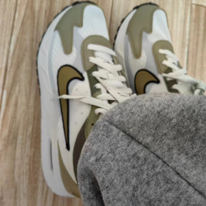 Giay Nike Air Max Solo 'Light Bone' FN0136-001