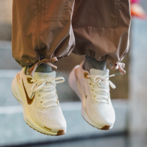 Giay Nike Air Zoom Pegasus 41 'Light Metallic Gold' FD2723-005