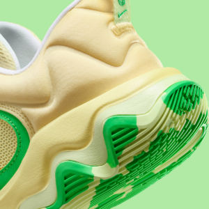 Giay Nike Giannis Immortality 3 'Soft Yellow' DZ7533-700