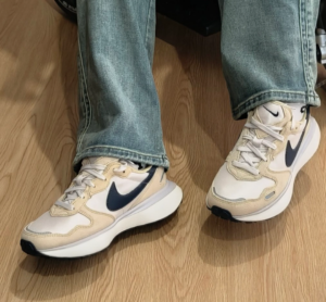 Giay Nike Phoenix Waffle 'Light Orewood' FD2196‑101