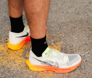 Giay Nike ZoomX VaporFly Next% 3 'No Finish Line' FQ8344-020