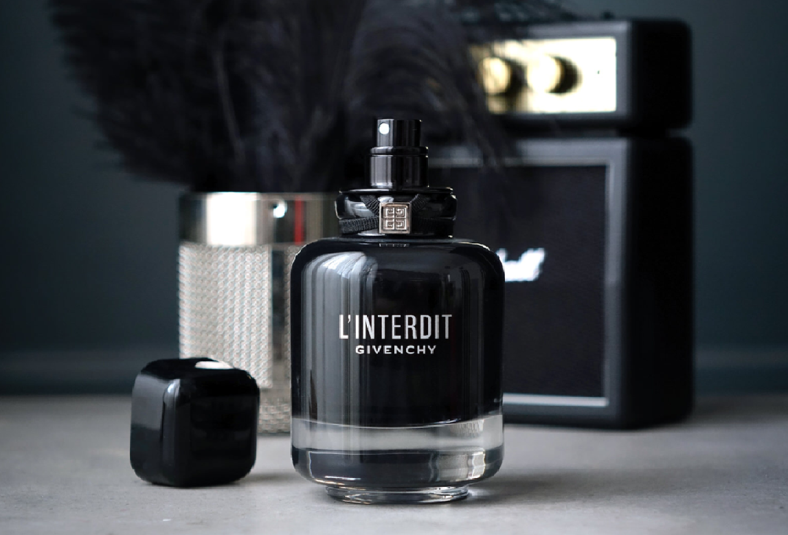 Mẹo chọn nước hoa theo mùa: Bí quyết tỏa hương hoàn hảo Hinh anh 7: Meo chon nuoc hoa theo mua: Bi quyet toa huong hoan hao