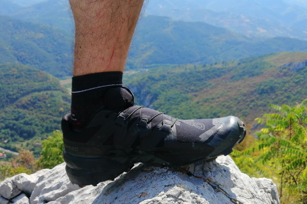 Những đôi giày chạy bộ chống nước tốt nhất năm 2024 Hinh anh 6: Nhung doi giay chay bo chong nuoc tot nhat nam 2024