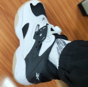 Giay Reebok Pump Court 'White Black' FV6083