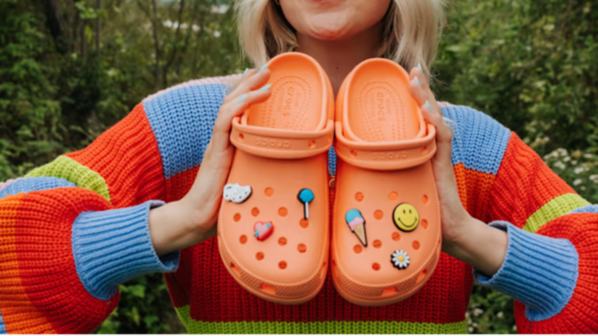 Hinh anh 6: Bi quyet chon size Crocs vua van: Thoai mai cho moi buoc chan