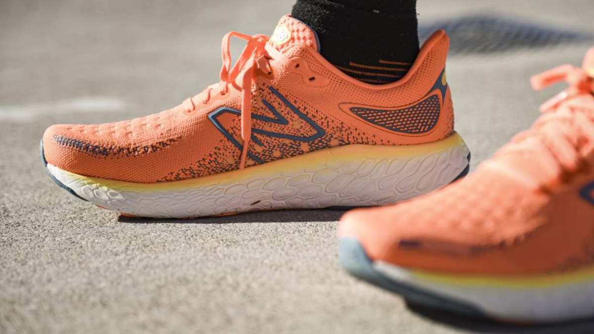 Top 7 mẫu giày đi bộ xuất sắc nhất 2024 cho bước chân thoải mái Hinh anh 5: Top 7 mau giay di bo xuat sac nhat 2024 cho buoc chan thoai mai