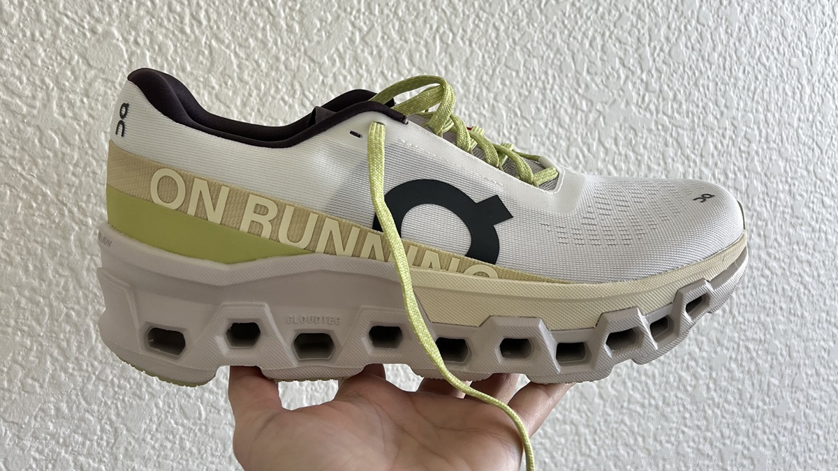 Review chi tiết On Cloudmonster 2: Liệu có đáng mua? Hinh anh 3: Review chi tiet On Cloudmonster 2: Lieu co dang mua?