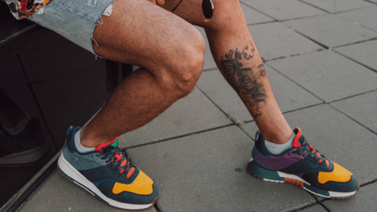 Nâng tầm phong cách cùng 7 mẫu sneaker phối với quần short Hinh anh 9: Nang tam phong cach cung 7 mau sneaker phoi voi quan short