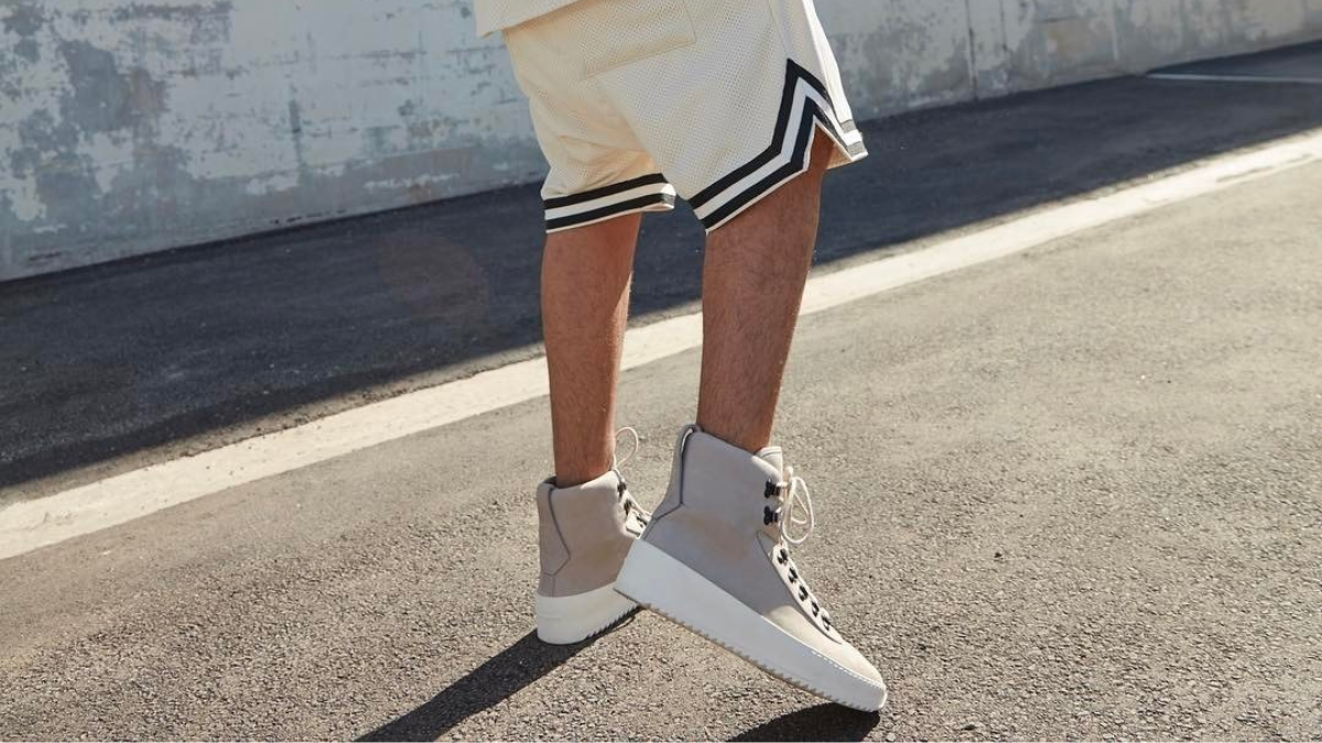 Nâng tầm phong cách cùng 7 mẫu sneaker phối với quần short Hinh anh 8: Nang tam phong cach cung 7 mau sneaker phoi voi quan short