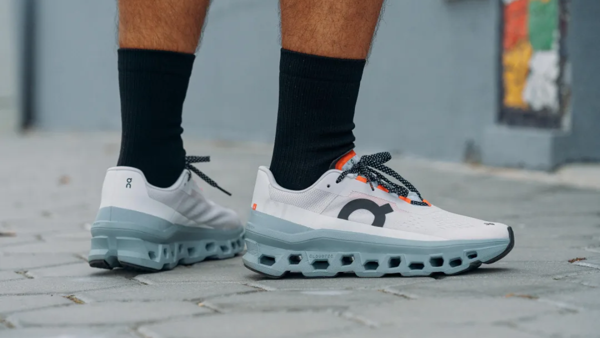 Review On Cloudmonster: "Quai vat" em ai chinh phuc moi dia hinh