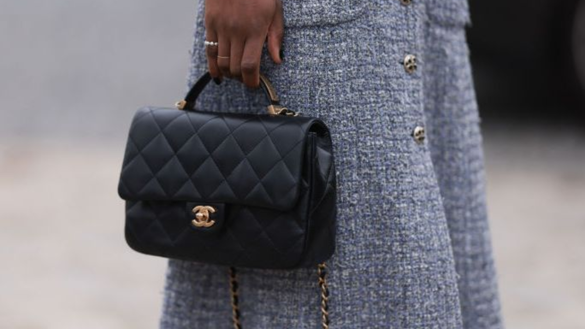 Hinh anh 1: Chinh phuc phong cach thuong luu voi tui hang hieu sang trong