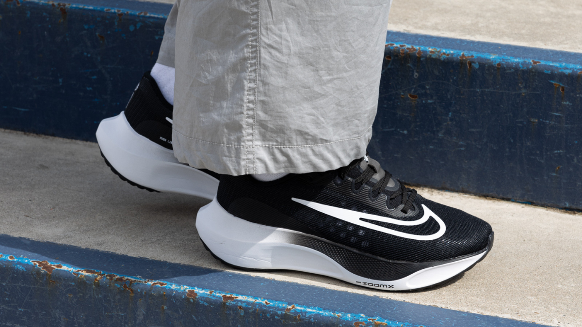 Review chi tiết Nike Zoom Fly 5: Liệu có xứng đáng để sở hữu? Hinh anh 1: Review chi tiet Nike Zoom Fly 5: Lieu co xung dang de so huu?