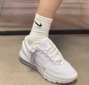 Giay Nike Air Max Pulse 'White' FD6409-101