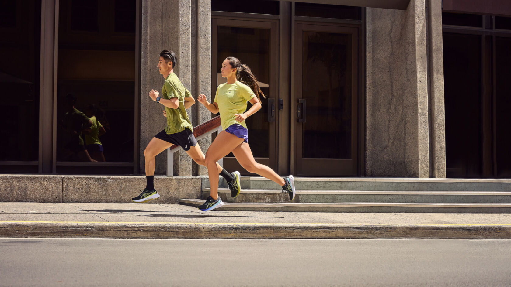 Liệu ASICS Gel Kayano 30 có xứng đáng với giá tiền? Hinh anh 4: Lieu ASICS Gel Kayano 30 co xung dang voi gia tien?