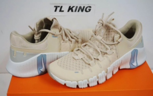 Giay Nike Free Metcon 5 'Sanddrift' DV3950-105