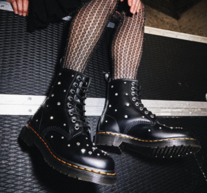 Giay Dr.Martens 1460 Swarovski Leather 'Black' 27208001