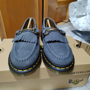 Giay Dr.Martens Adrian Snaffle Tumbled Nubuck 'Denim' 31588764