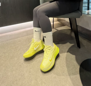 Giay Nike Court Air Zoom Vapor 11 'Yellow' DR6965-300