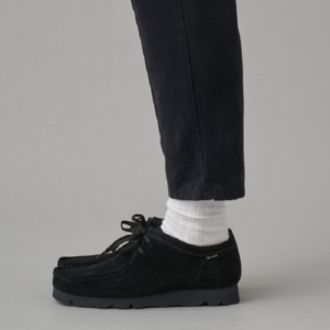 Giay Clarks Wallabee Gore-Tex 'Black Suede' 26149449