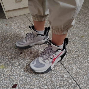 Giay Lining Shadow 2.0 Light Foam 'White Black' YKBU072-3