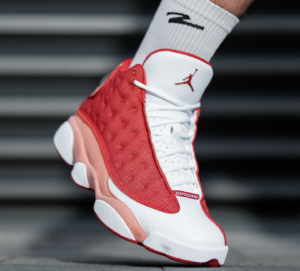 Giay Nike Air Jordan 13 'Dune Red' DJ5982-601