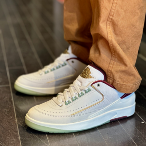 Giay Nike Air Jordan 2 Retro Low 'Year of the Dragon' FJ3468-100