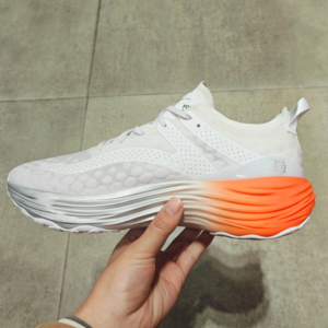 Giay Puma ForeverRun Nitro 'White Cherry Tomato' 380017-01