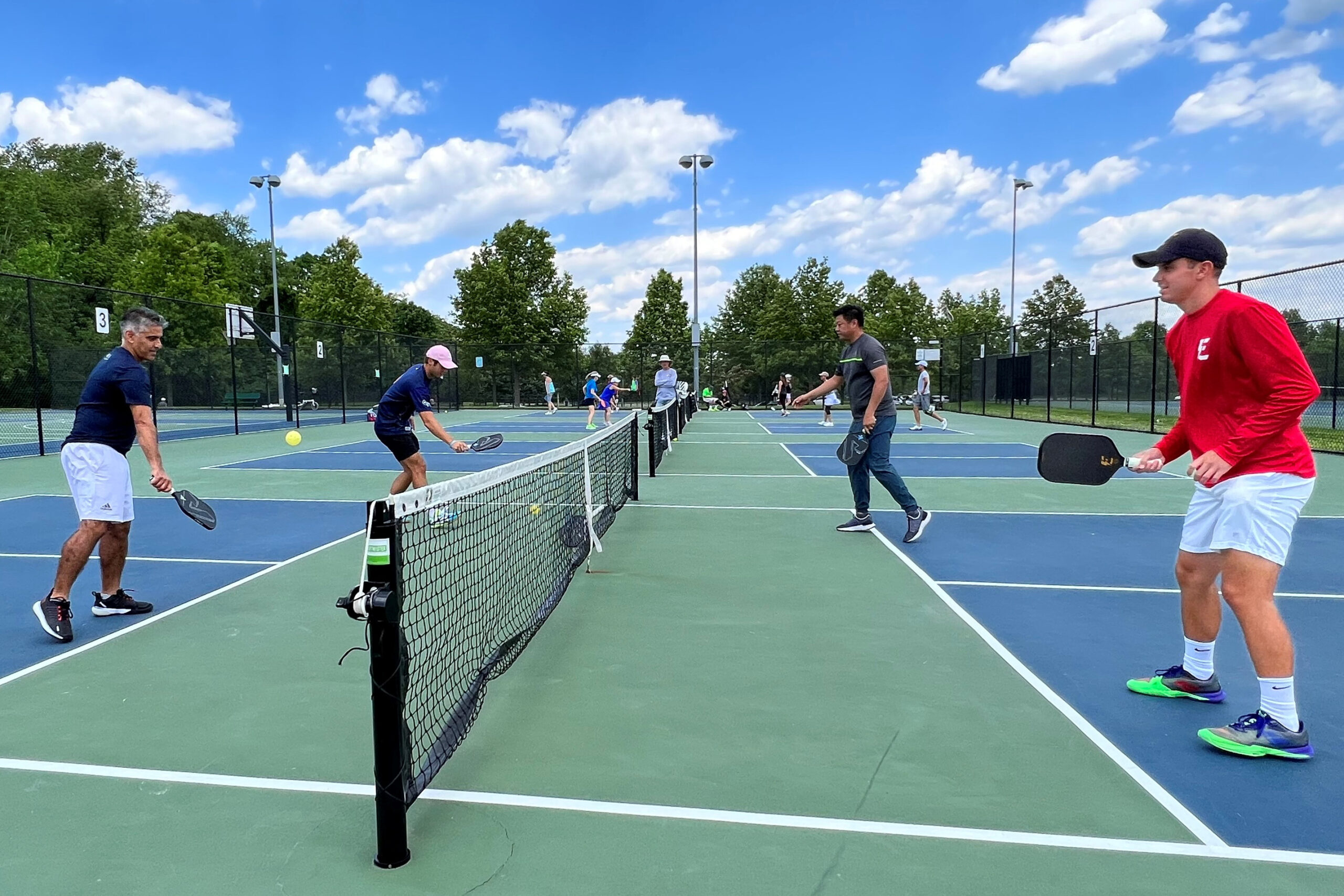 7 quy tắc bạn nên biết trước khi bắt đầu chơi pickleball Hinh anh 4: 7 quy tac ban nen biet truoc khi bat dau choi pickleball