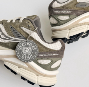 Giay Saucony Kinvara 4 Re x Teenie Weenie 'Olive' S79052-10