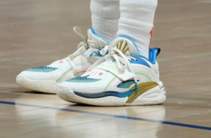 Giay Anta Kai 1 'Playoffs Pack White' 1124B1102S-10