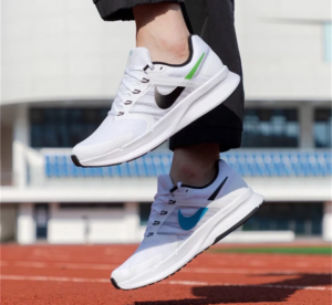 Giay Nike Run Swift 3 SE 'Mixing Matching' FJ1055-100