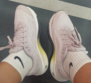 Giay Nike Versail 'Mauve Sofy' DZ3547-003