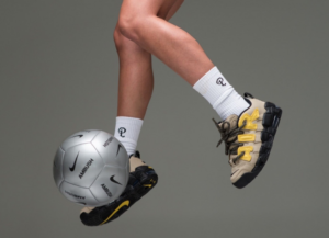 Giay Nike Air More Uptempo Low x AMBUSH 'Vivid Sulfur' FB1299-200